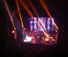 Joe Bonamassa at the Royal Carré theater, November 2010 - On the stage